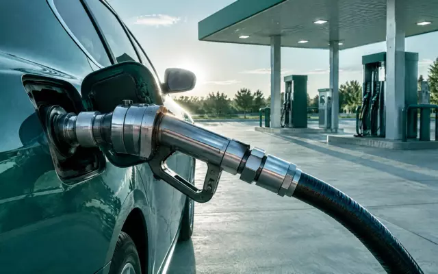 Lada Vesta CNG получила Lada Connect Старт и климат-систему без роста цены