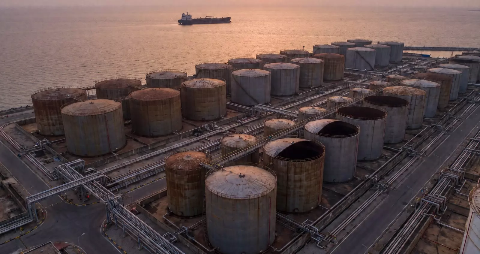 Новак заявил, что мировые запасы нефти почти не помогают рынку